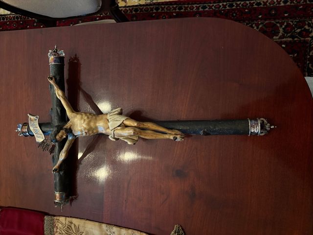 Crucificado siglo XVIII