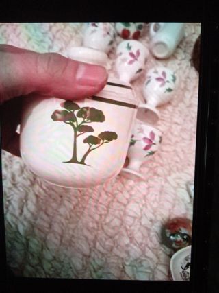 Vari oggetti in ceramica 