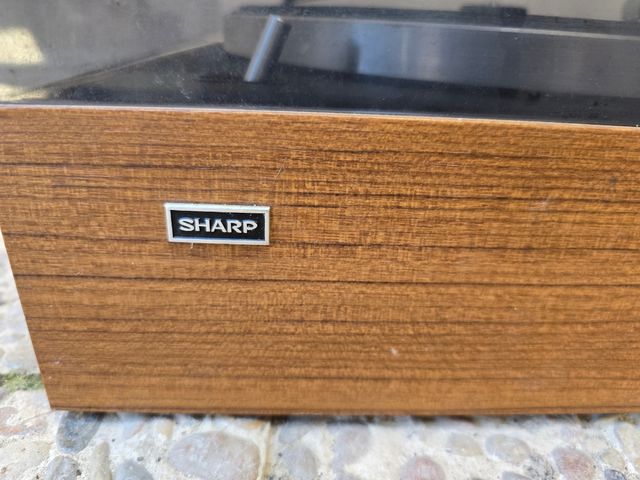 Tocadiscos marca Sharp