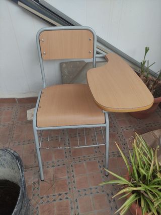 Silla pupitre para zurdos 