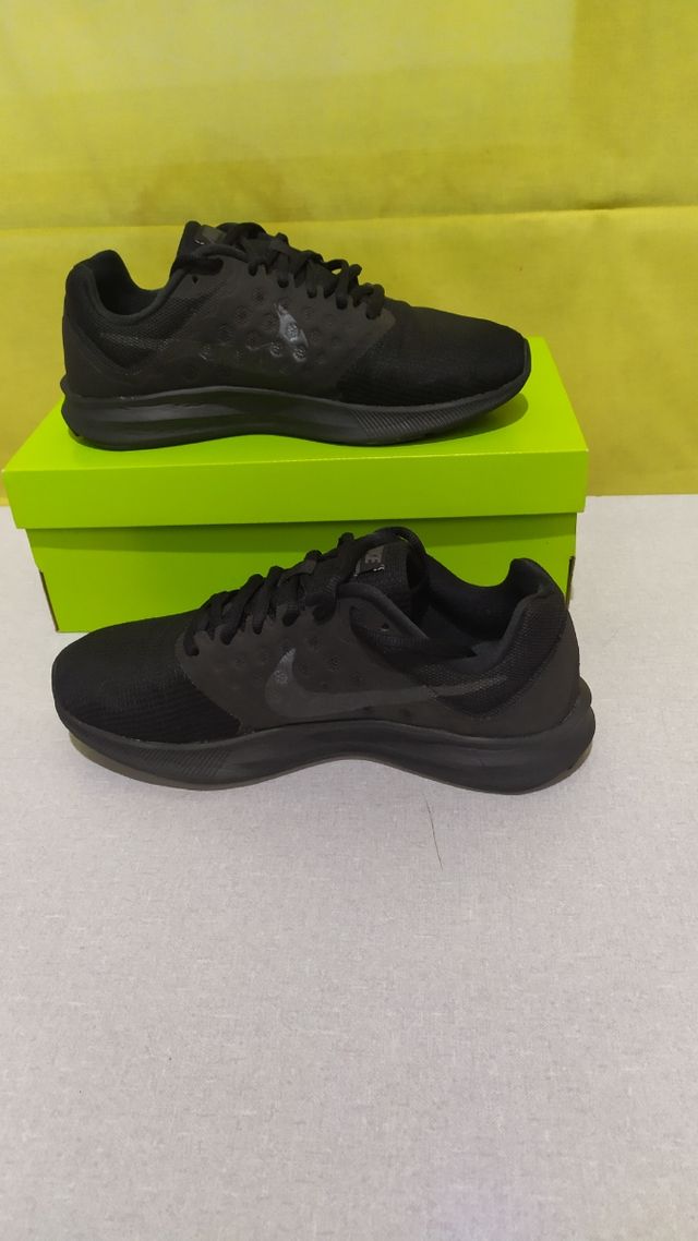 Deportivas nike N - 40