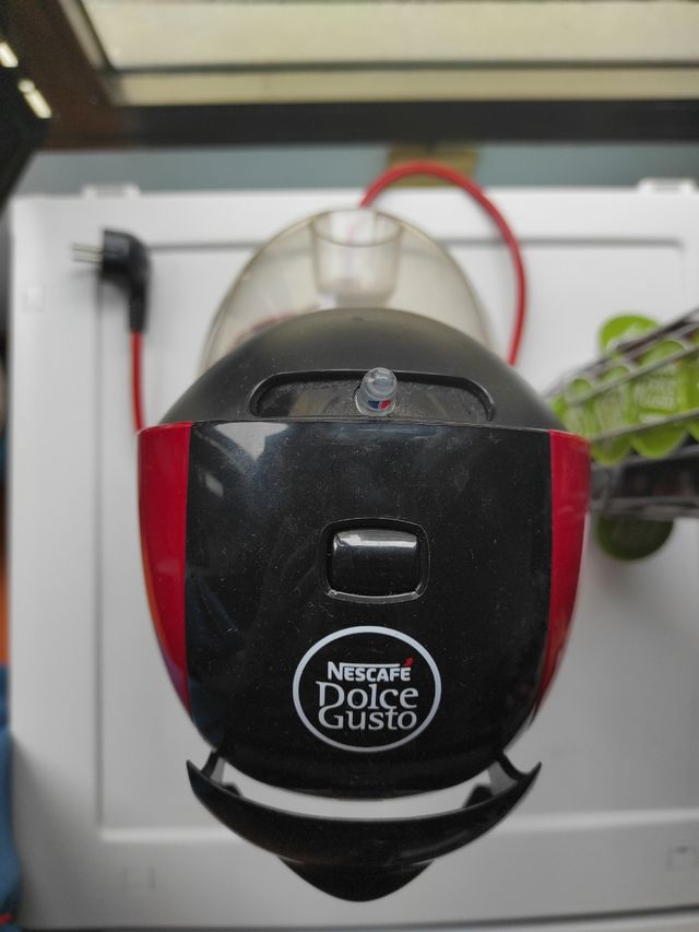 OPORTUNIDAD en descripción - Cafetera DOLCE GUSTO