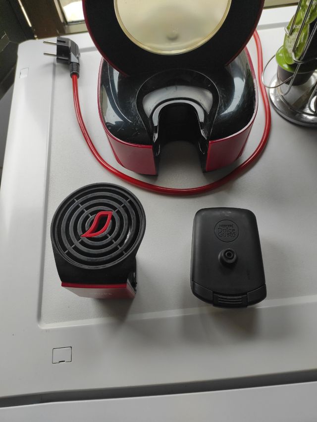 OPORTUNIDAD en descripción - Cafetera DOLCE GUSTO