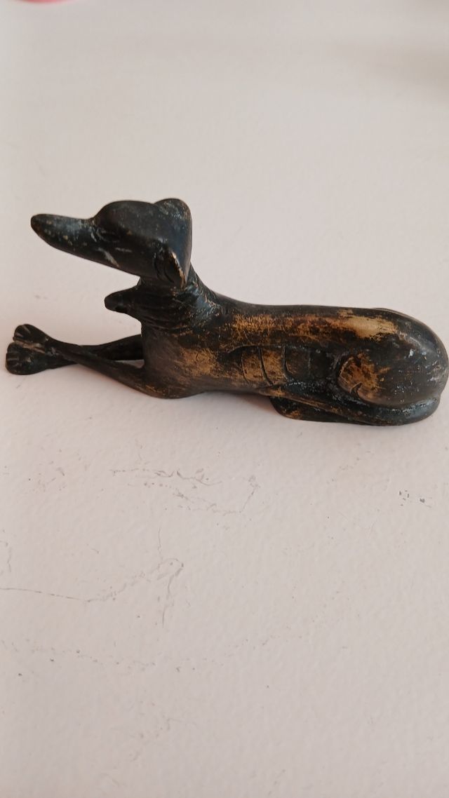 Escultura perro galgo antigua