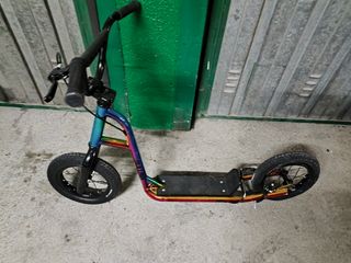Patinete scooter con ruedas de goma