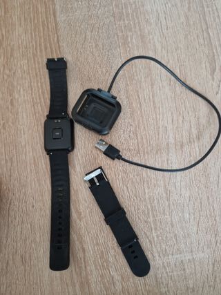 Reloj inteligente negro