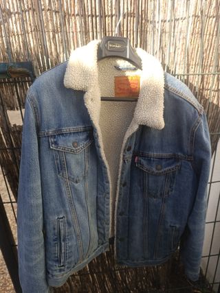 Chaqueta levis