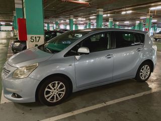 Toyota Verso 2011
