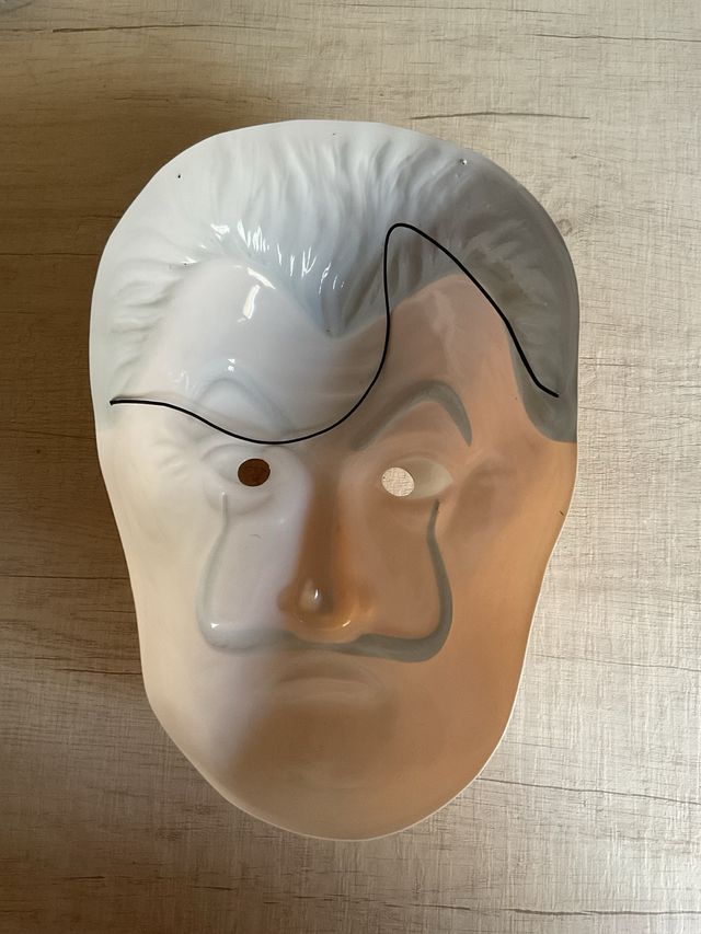 Máscara Dalí La Casa de Papel