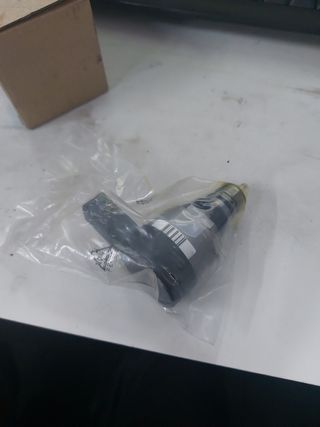 Regulador presión de combustible BMW 13538574800