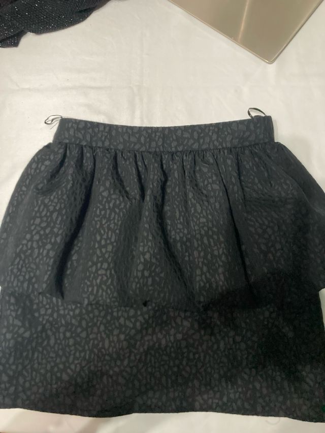 Falda zara xs negra 
