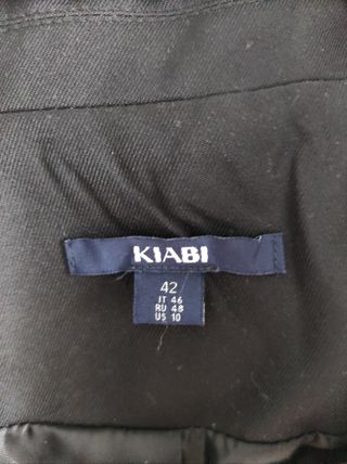 Blazer negra talla 42