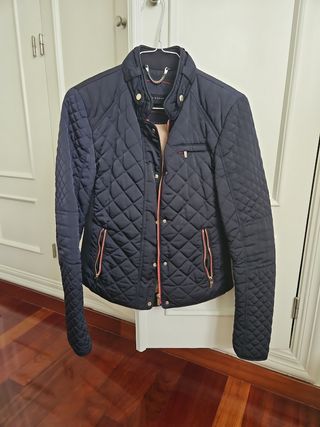 Cazadora zara 