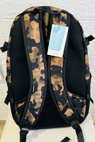 Mochila CONVERSE Chuck 70 camo. NUEVA a estrenar.
