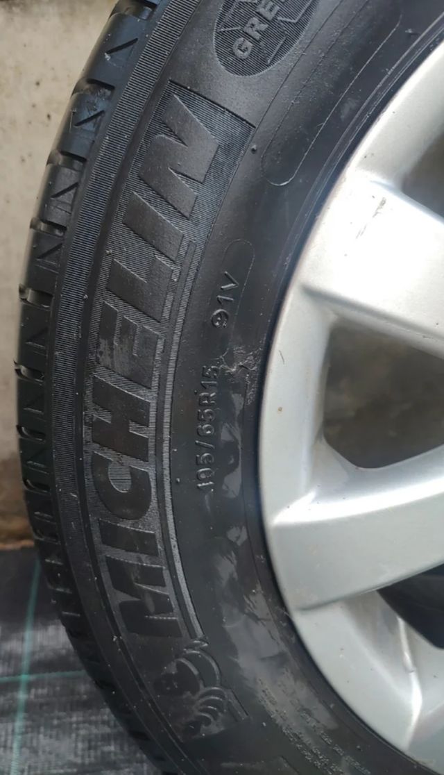 4-Llantas y neumaticos VOLKSWAGEN GOLF