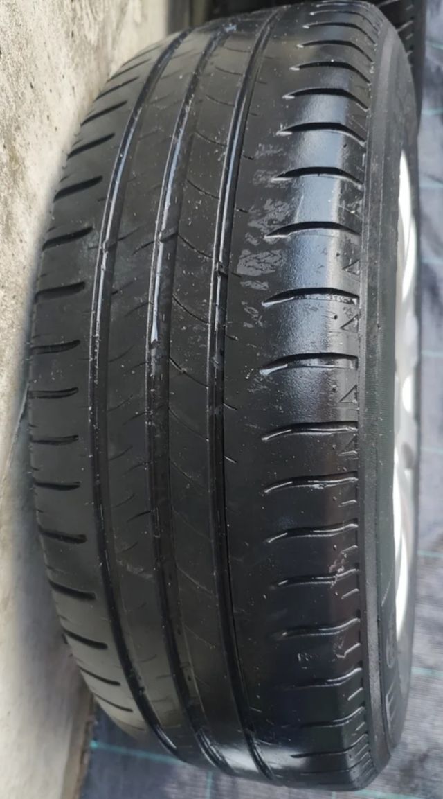 4-Llantas y neumaticos VOLKSWAGEN GOLF