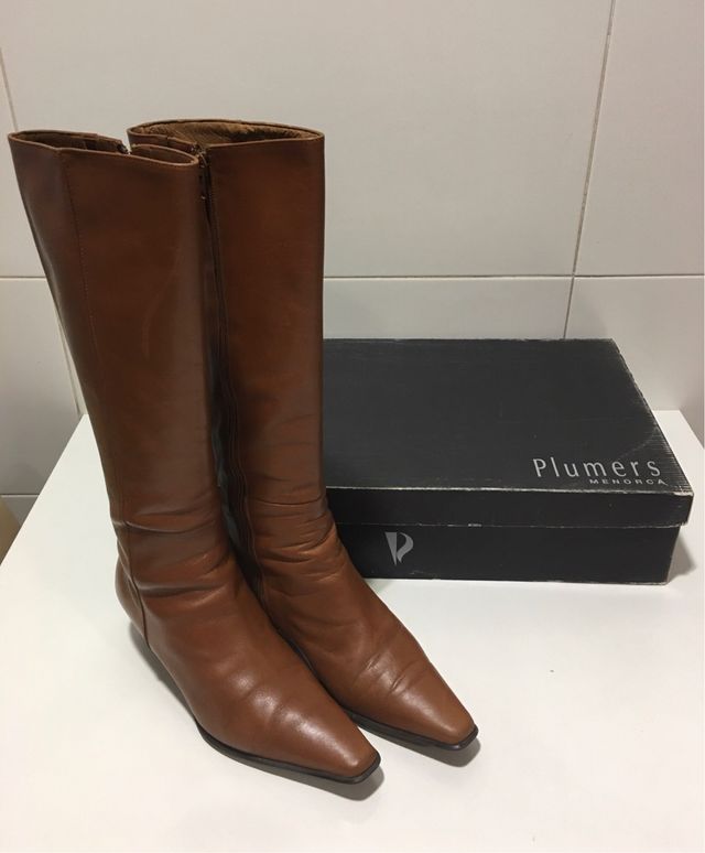 Bota alta piel marca Plumers talla38