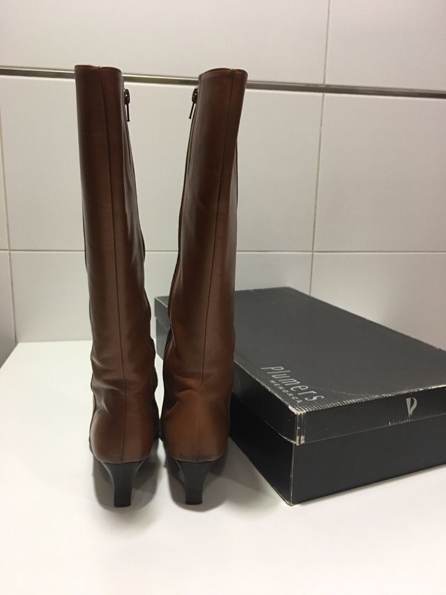 Bota alta piel marca Plumers talla38