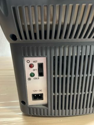 Nevera mechero coche Aeg 6 litros frio/calor