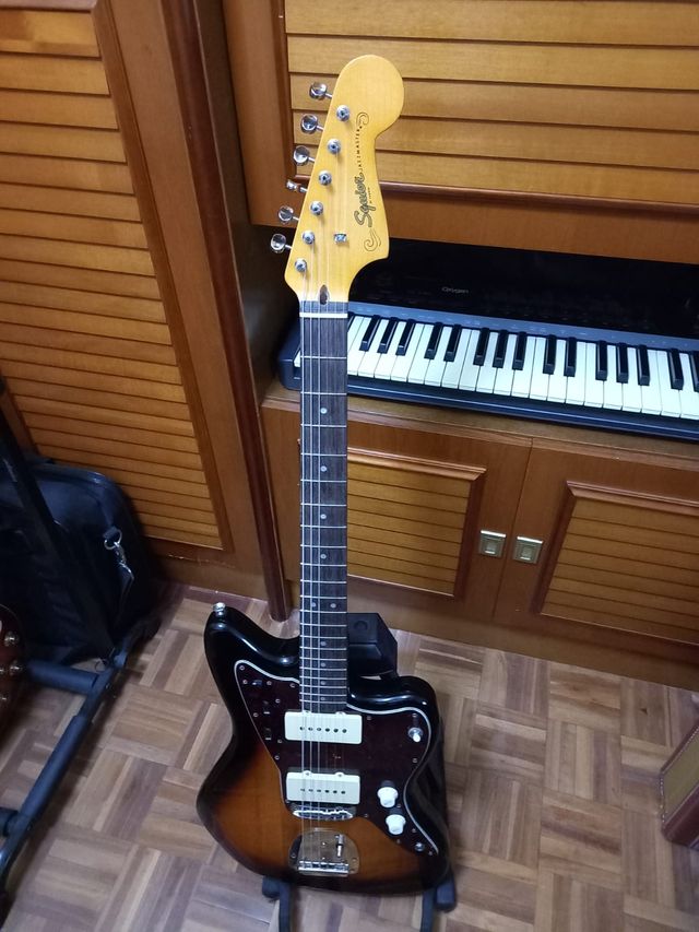 Guitarra Jazzmaster Squier Classic Vibe.