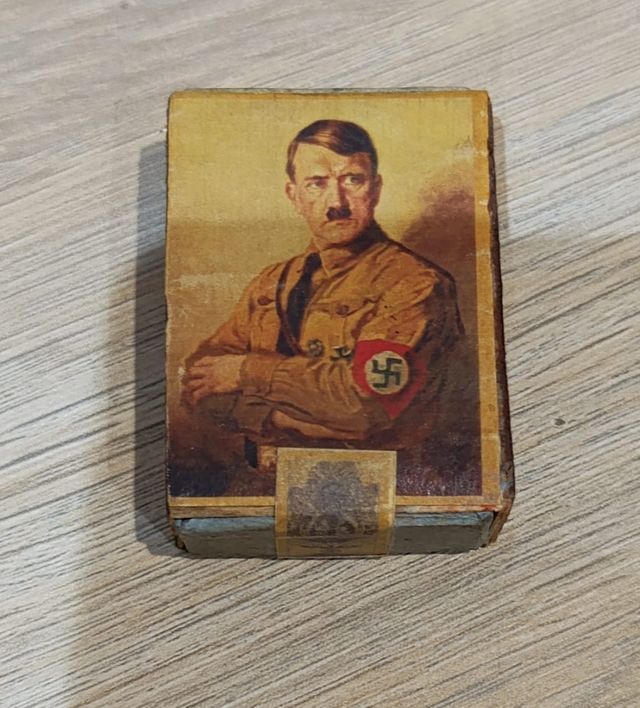 Antigua cajita de cerillas Tercer Reich