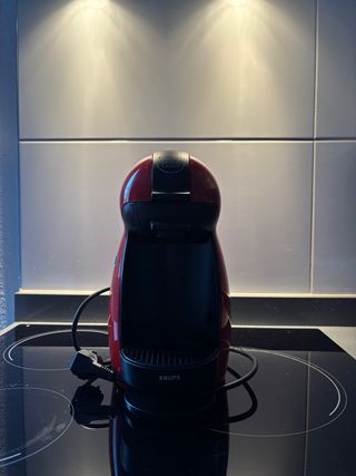 Cafetera Dolce gusto Roja