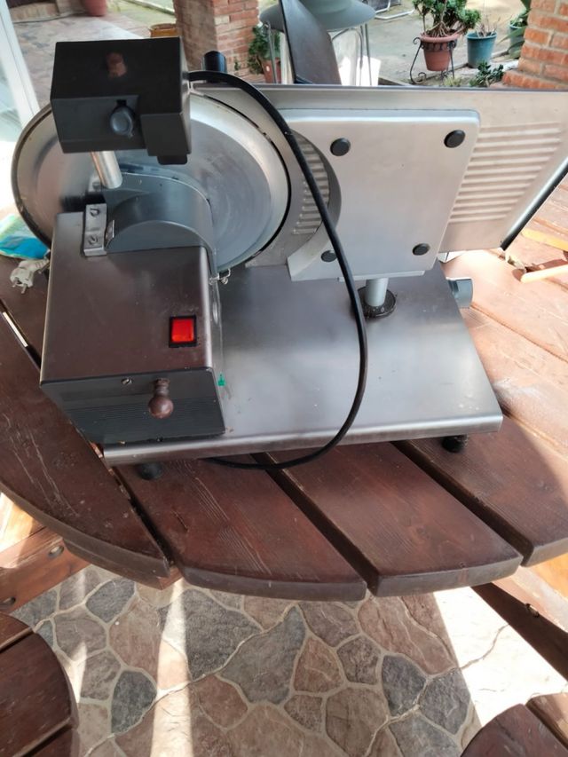 Maquina cortadora chacina