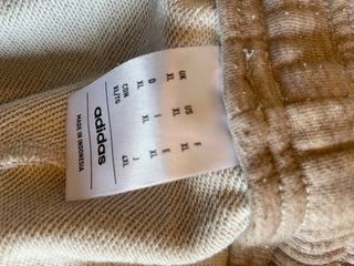 Pantalones joggers Adidas Melange beige / marrón