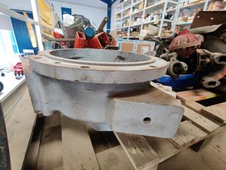 CAJA DE REDUCTOR O JAMON DE TRACTOR DE CADENA