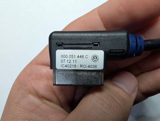 Pack DOS cables MDI Volkswagen: iPod/iPhone + USB