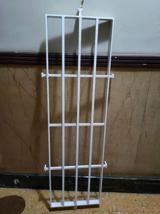 Inferriata grata in ferro per finestra