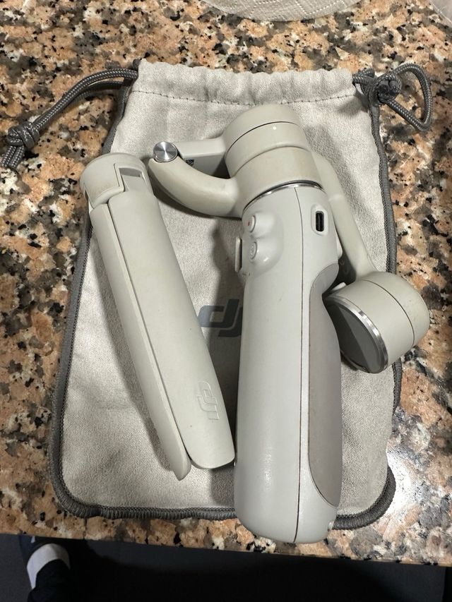 Stabilizzatore Dji om 5