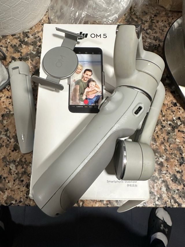 Stabilizzatore Dji om 5