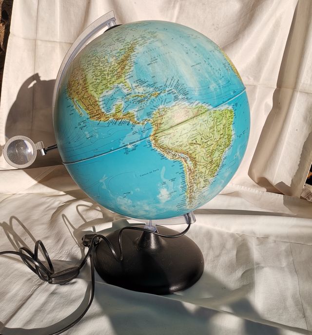 Plato de vidrio tallado