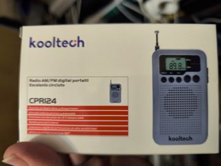 Radio digital de bolsillo nueva