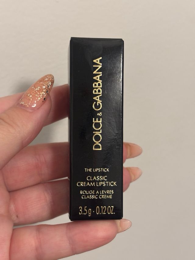 Dolce Gabbana labial granate