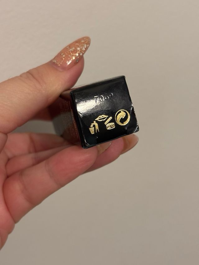 Dolce Gabbana labial granate