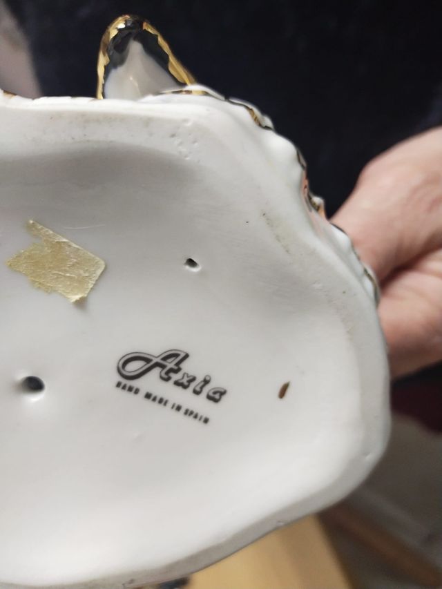 Figura decorativa de cerámica