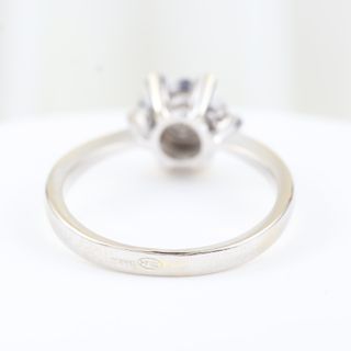 Anillo roseta de oro con diamantes