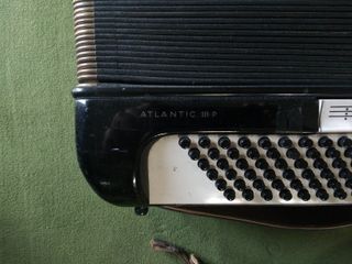 Acordeón Hohner Atlantic III P