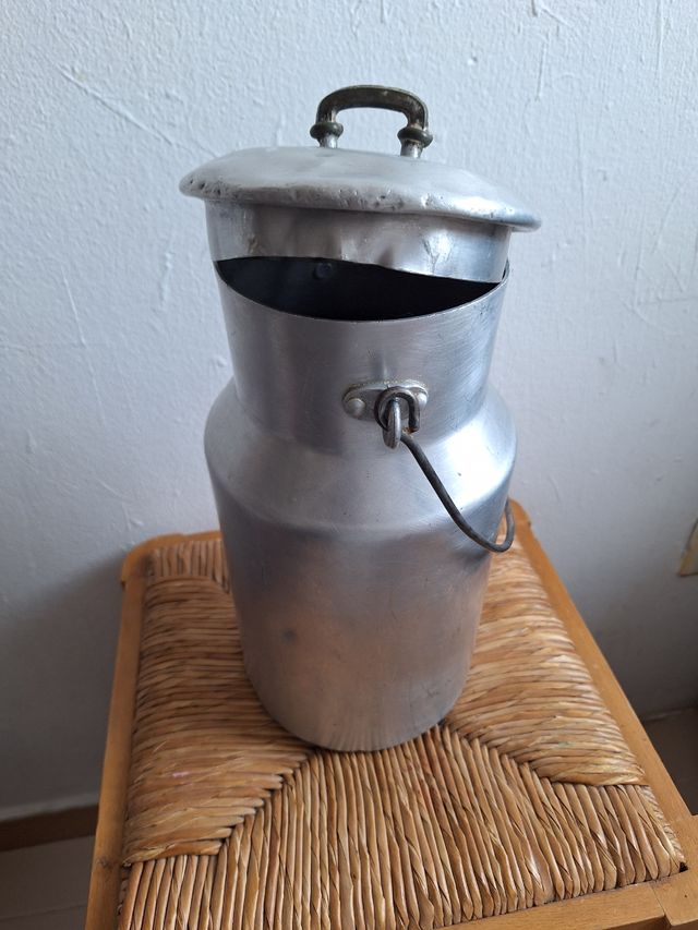 Lechera pequeña para decoración