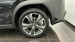 Lexus UX   2.0 250h Executive Navigation 