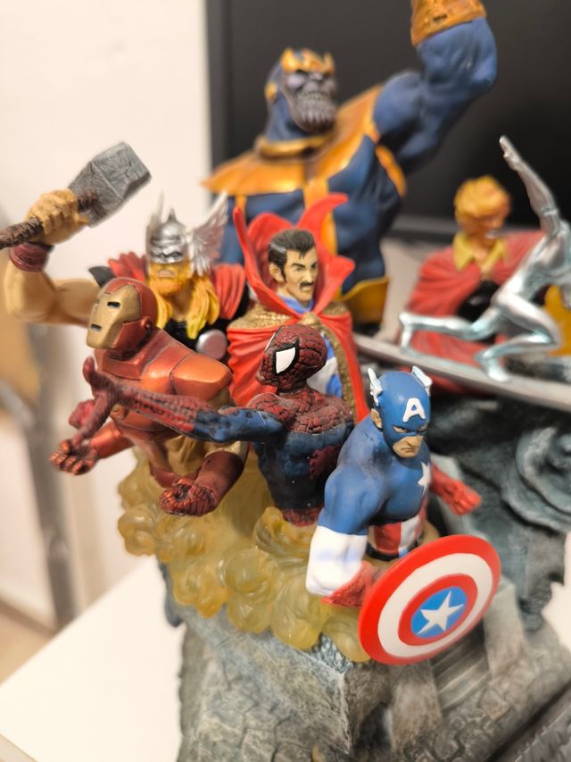 DIORAMA MARVEL GUANTELETE INFINITO