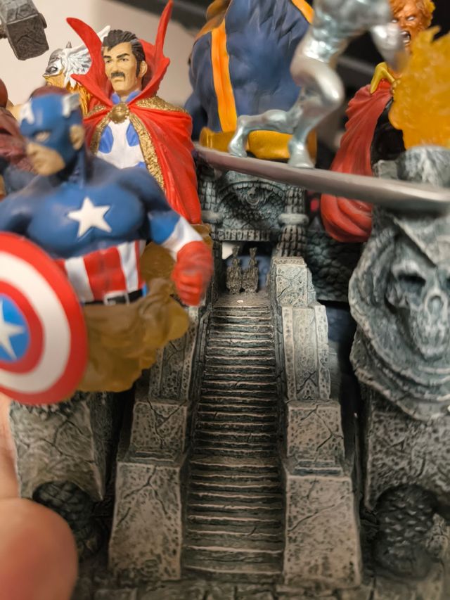 DIORAMA MARVEL GUANTELETE INFINITO