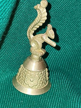 Campanita bronce vintage