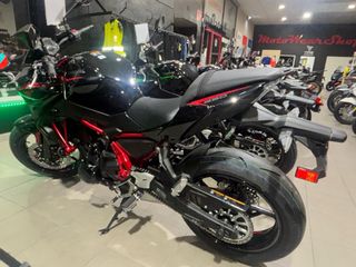 KAWASAKI Z650 Modelo 2025