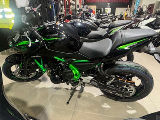 KAWASAKI Z650 Modelo 2025