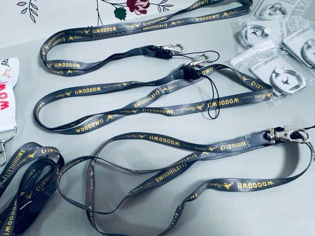 Accesorios movil y llaves