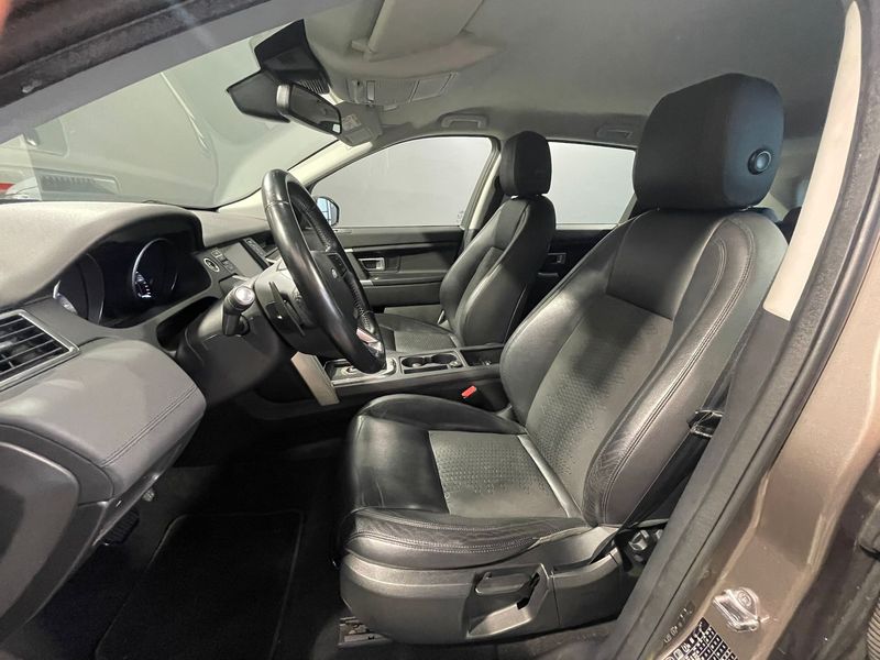 Land Rover Discovery Sport 2016, foto 30