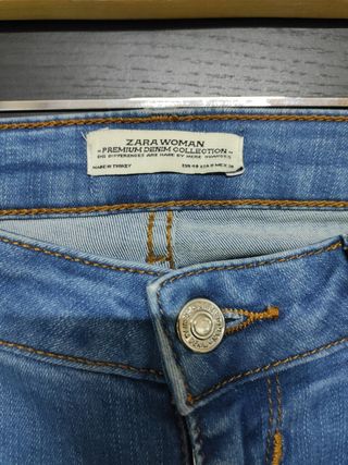 Pantalón vaquero de mujer de Zara